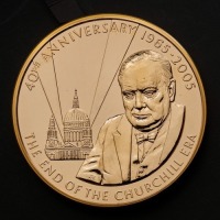 2010 40th Anniversary of the Death of Sir Winston Churchill &pound;25 Gold Medallion