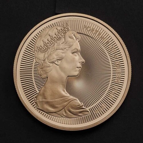 Portraits of a Queen &ndash; Elizabeth II The Second Effigy 2026 &pound;5 Gold Proof Trial Piece