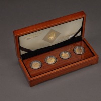 Queen Elizabeth II & Queen Victoria Sovereign Collection