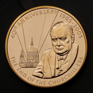 2010 40th Anniversary of the Death of Sir Winston Churchill £25 Gold Medallion